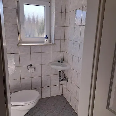 Gaestehaus Six Mit Gemeinschaftskueche Bis 6 Personen Uttenweiler